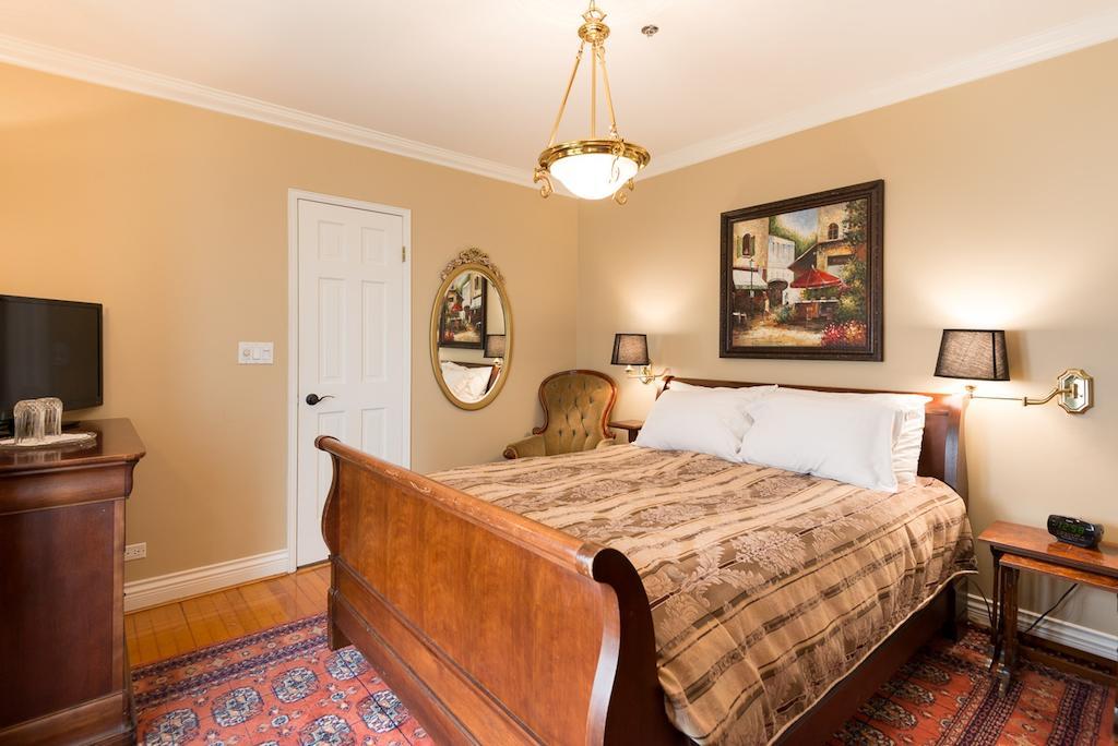 The English Bay Inn Langley Exteriér fotografie
